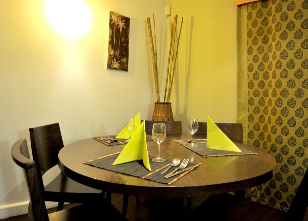 Kyriad Annecy Cran-Gévrier Restaurante foto