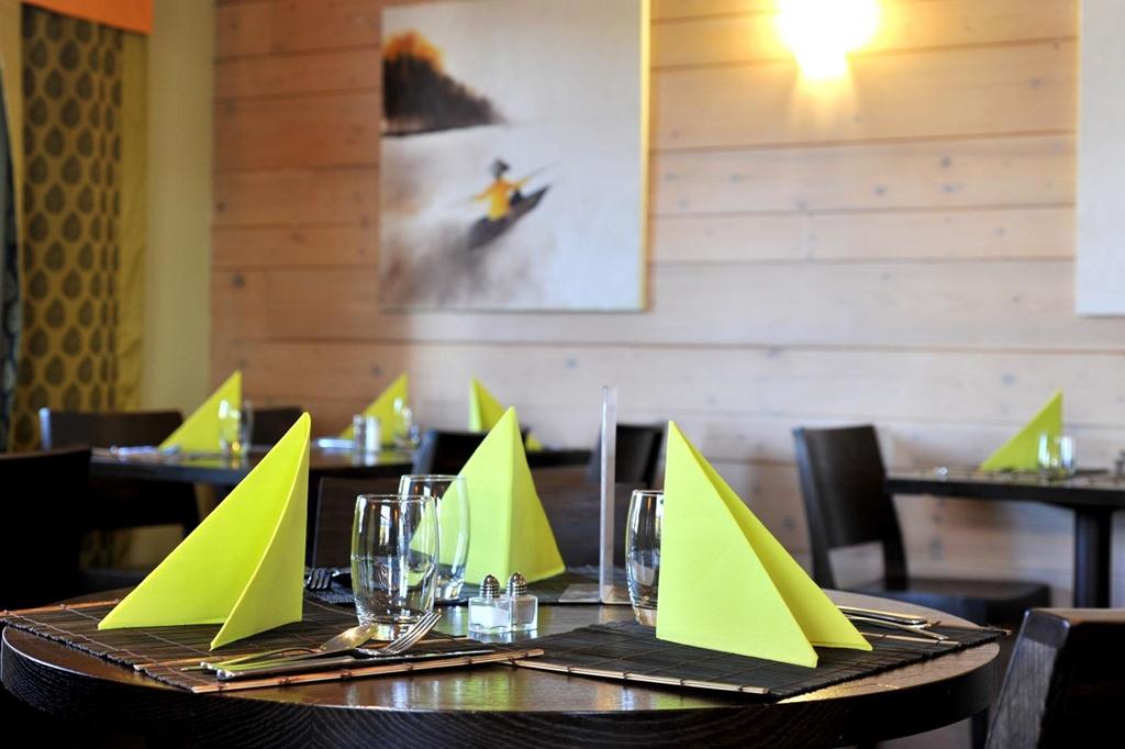 Kyriad Annecy Cran-Gévrier Restaurante foto